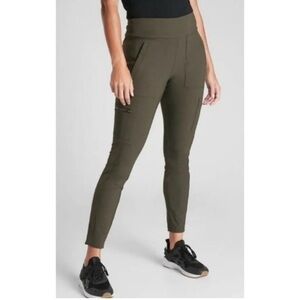 Athleta Headlands Hybrid Cargo Pants Size 4 Tall Olive Green Gray Flawed